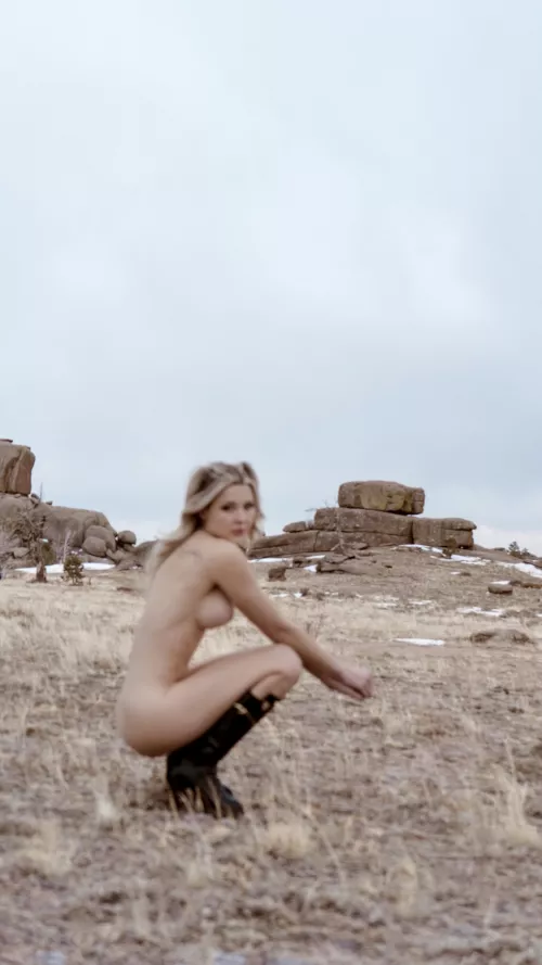 Brrrrr it’s so cold!! Someone come warm me up…