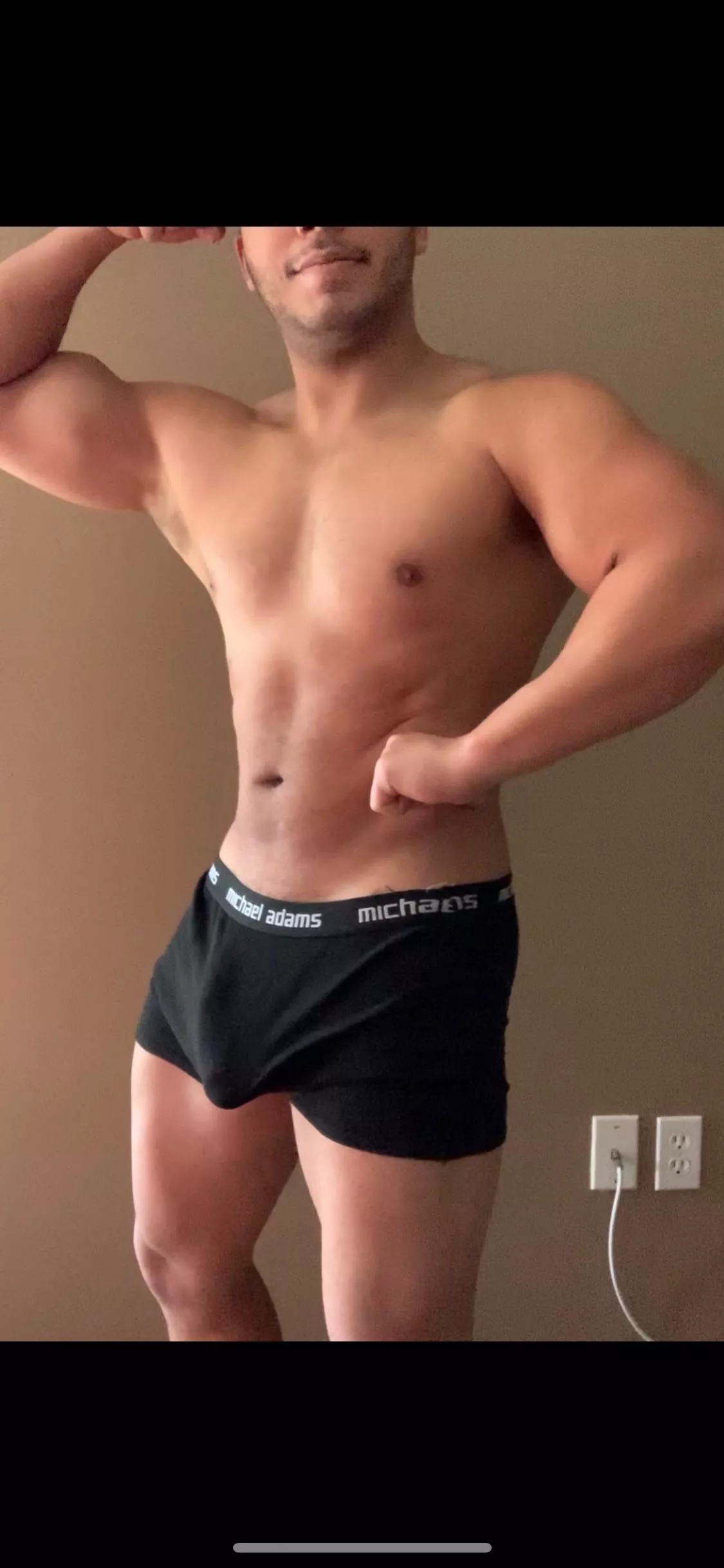 Bulges and biceps 💪🏽