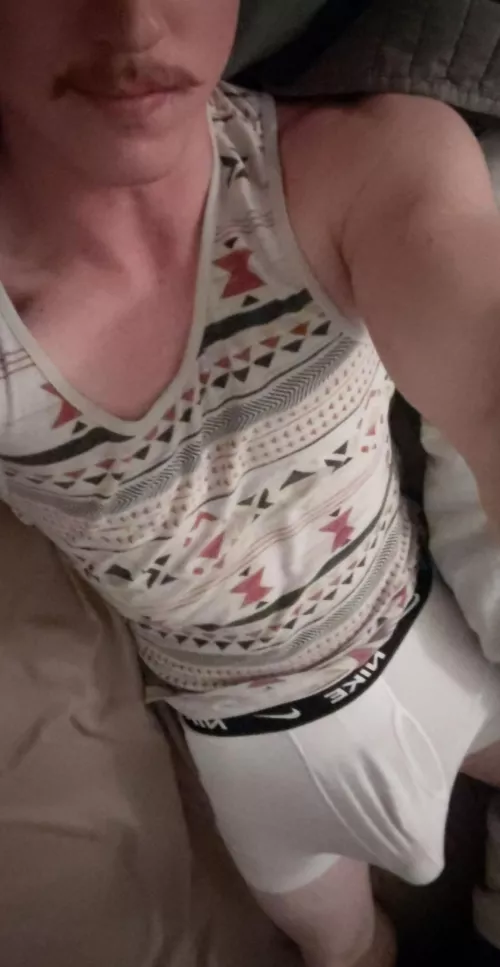 Bulging out of my briefs 😜