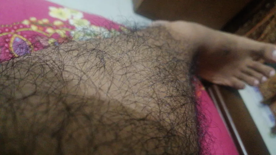 Bush in my feet 🥺🌲