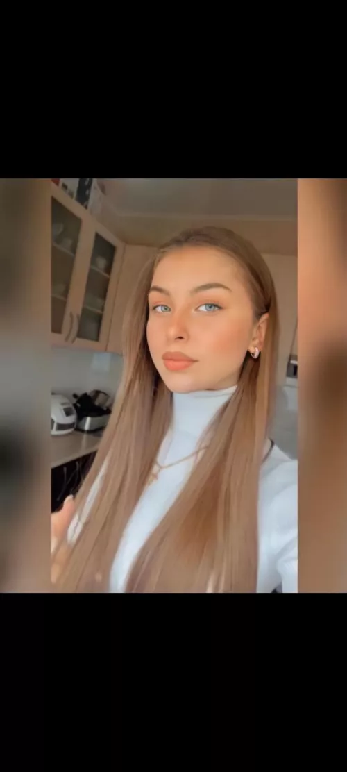 cam someone cum on Her