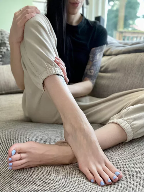 Can I sit next to you? I’ll behave, for the most part 😈