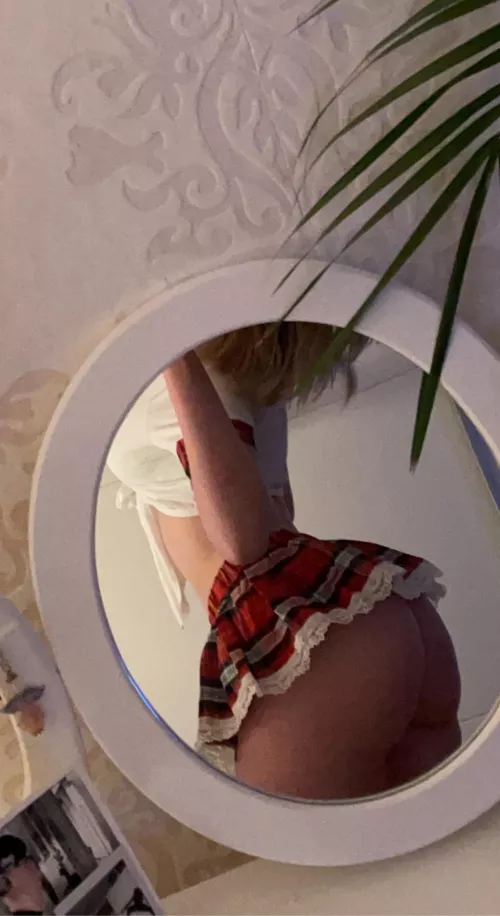 Can I wear this to school?