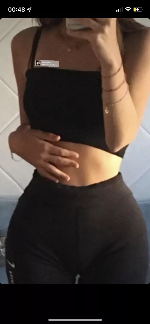 can someone cum tribute my crush please? for more pics dm me.