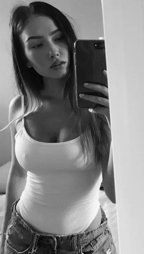 Can someone do cuck humiliating captions of girls i know?🥺 (dm or kik: munm0i <--zero)