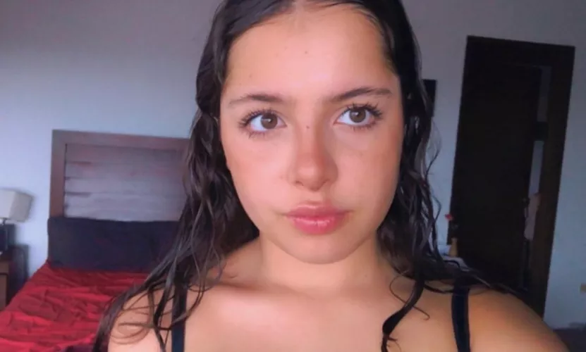 Can someone make a cumtribute for she