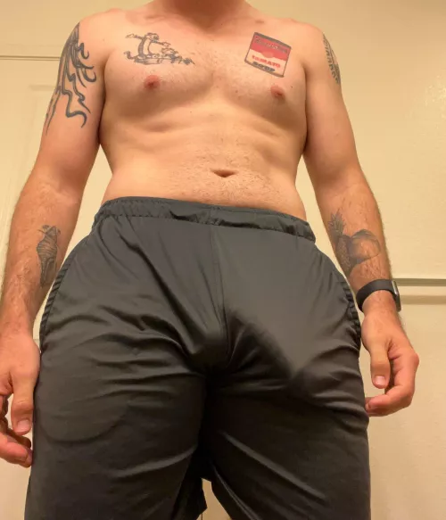 Can you tell from my bulge that I’m cut?