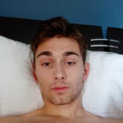 Can't get out the bed 😵