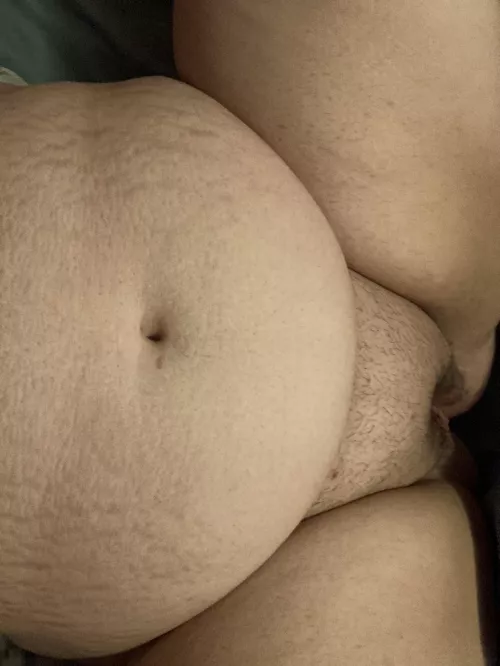 Can’t see my pussy over my belly!