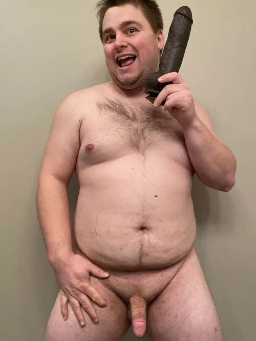 Can’t wait to take every inch of this later 😏