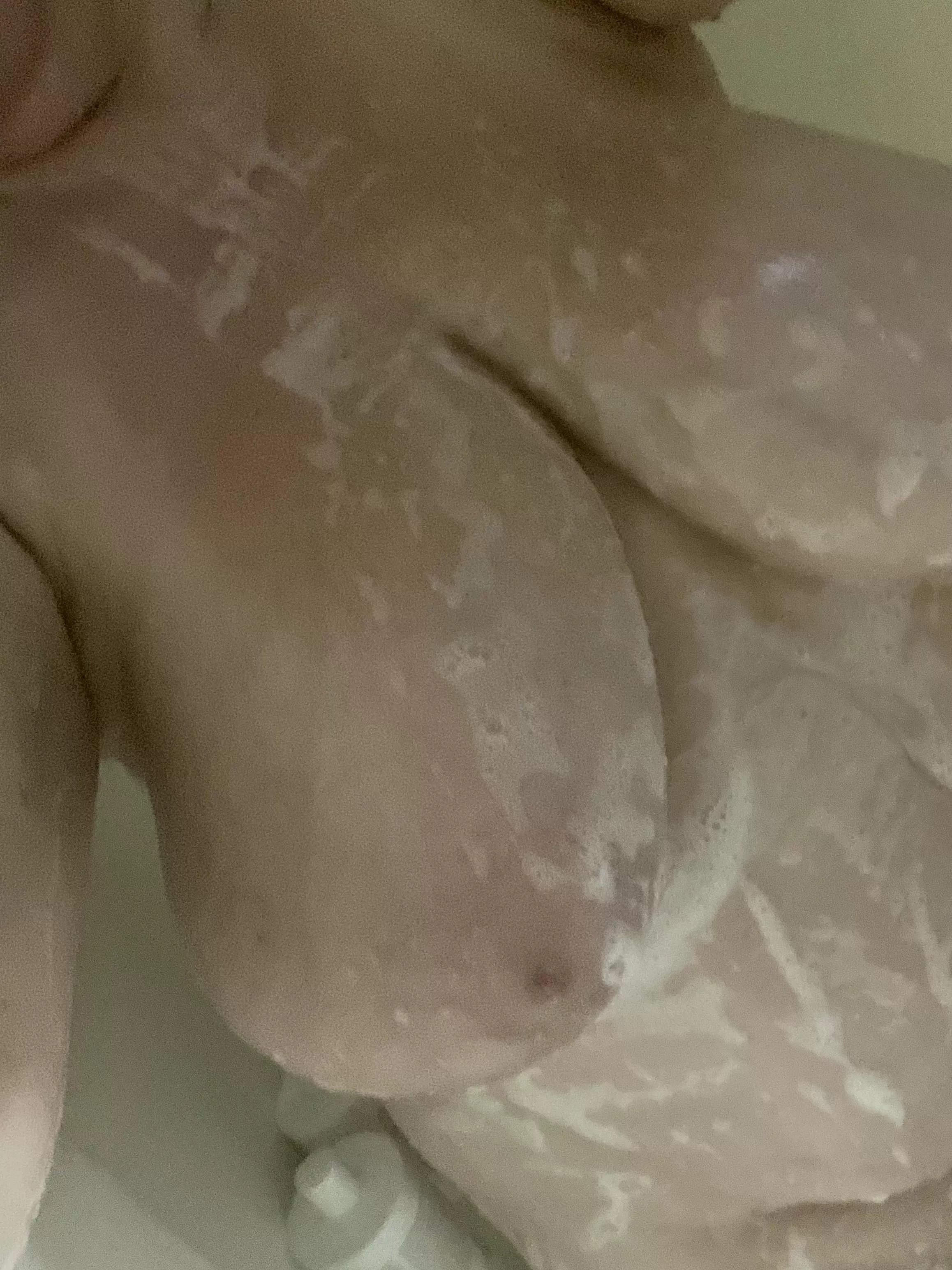 Care to (F) me in the shower? 😈 45