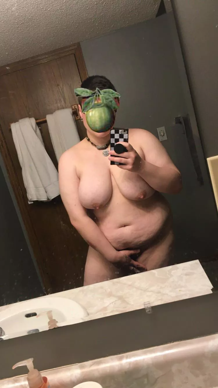 Casual tipsy Thurds/y nude