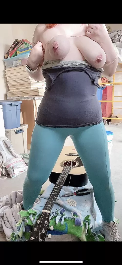 Changing my guitar strings gave me a fun idea lmao