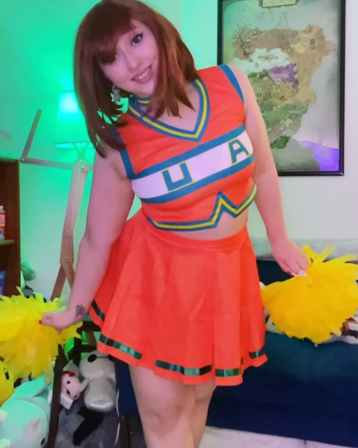 Cheerleader Ochako 🌸 by Cosplaying Cryptid 💕 sexy cosplayer and boudoir babe