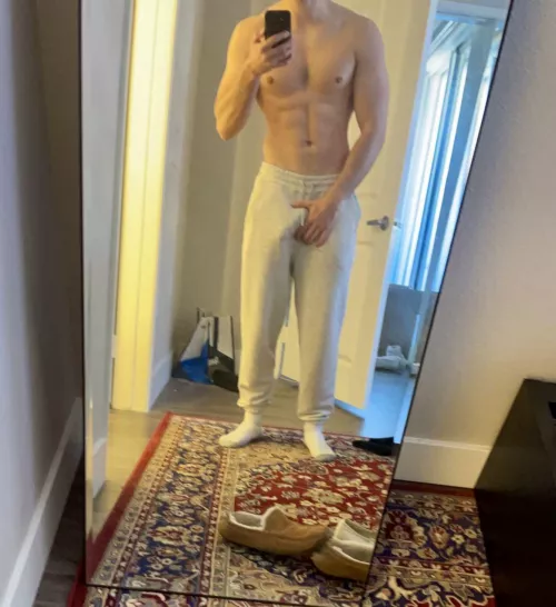 Cleaning lady couldn’t stop staring at it 😳