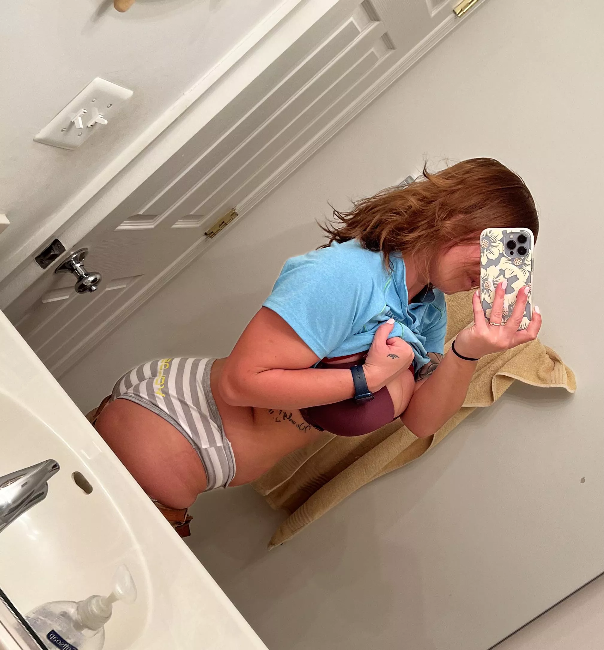 Client on the other side of an unlocked door🤫