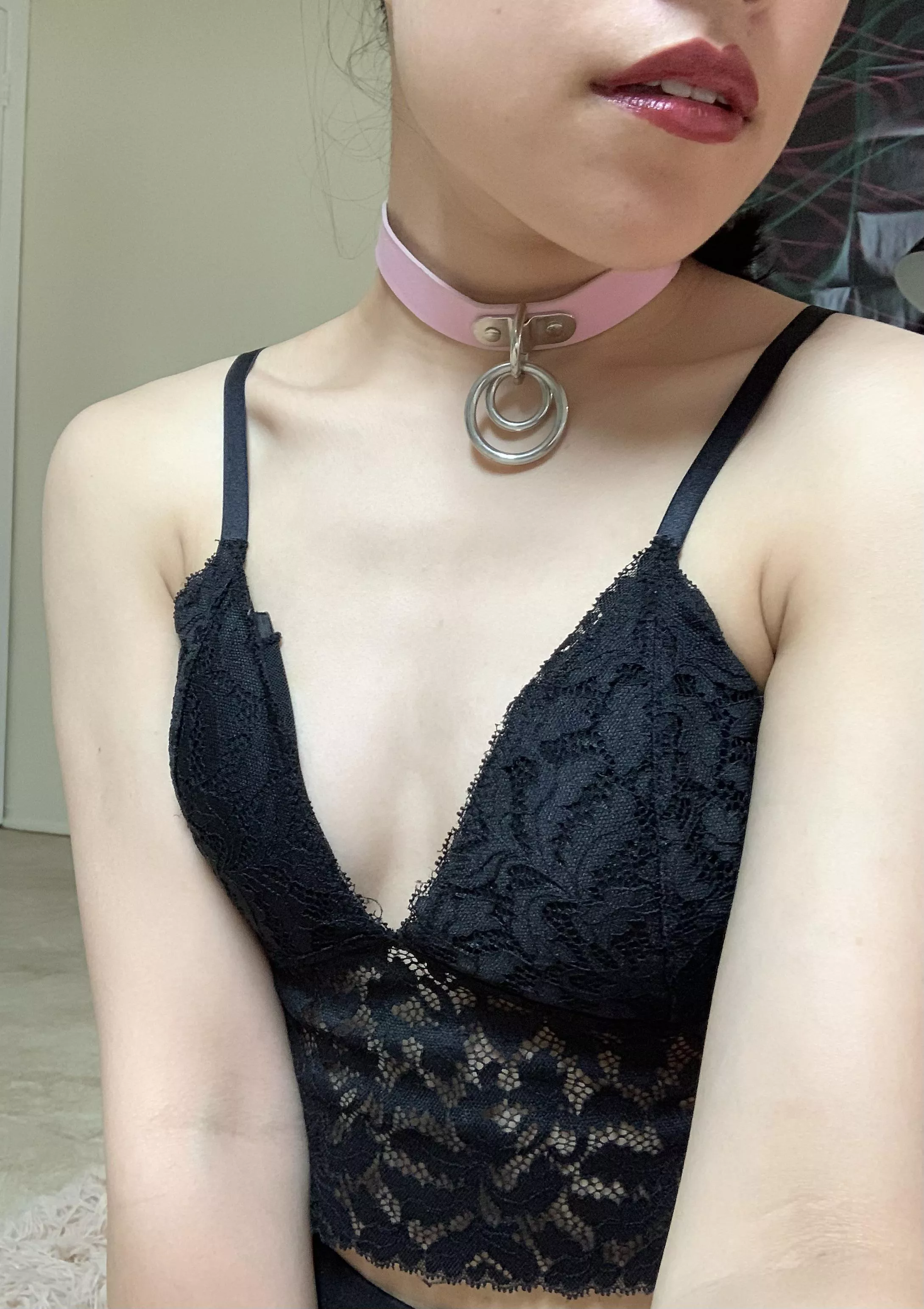 Collared and ready to please ☺️