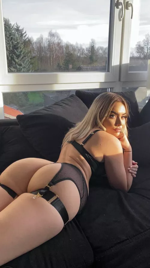 Come fuck me please? 🥺