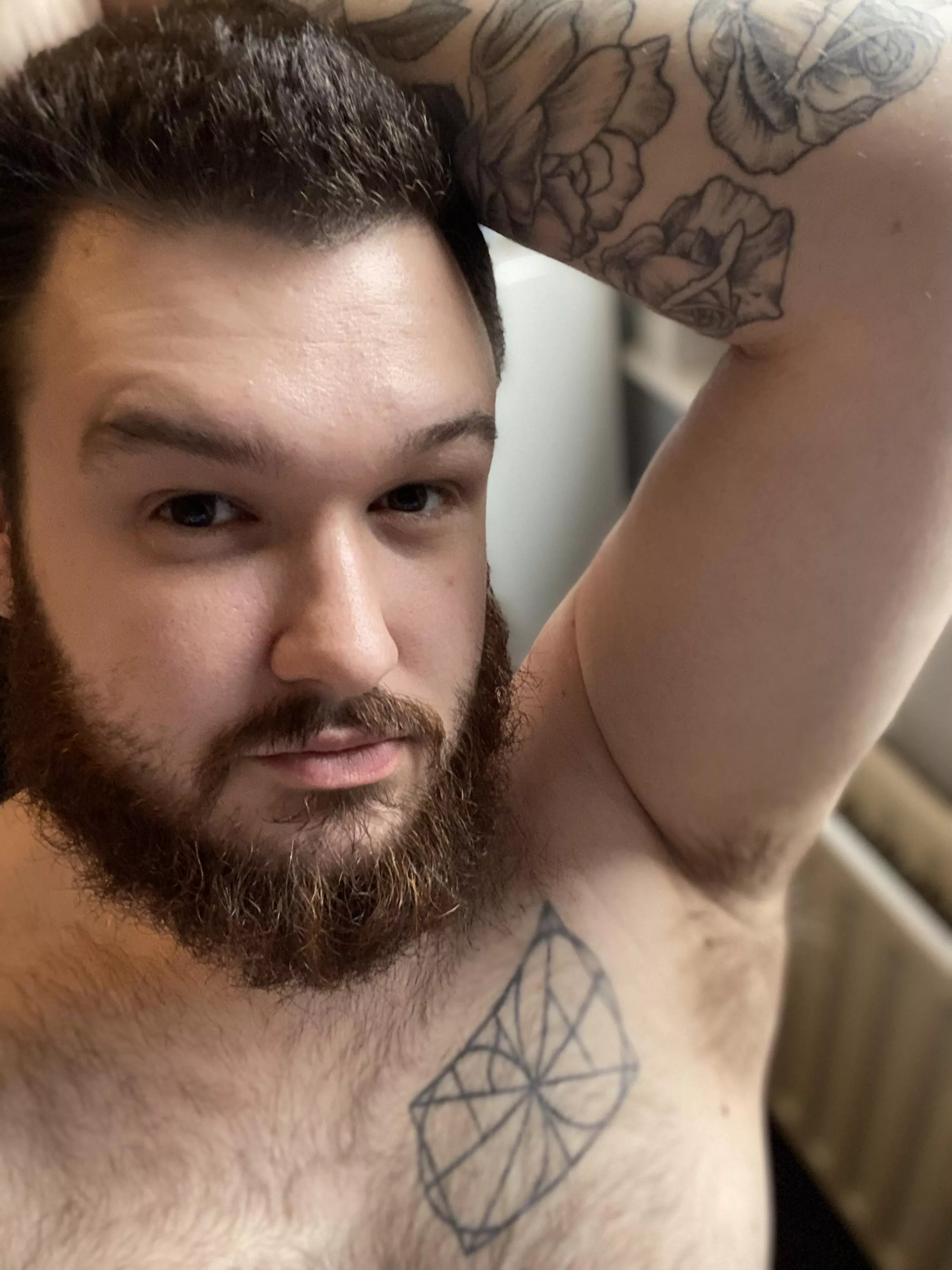 Come give daddy a sniff.