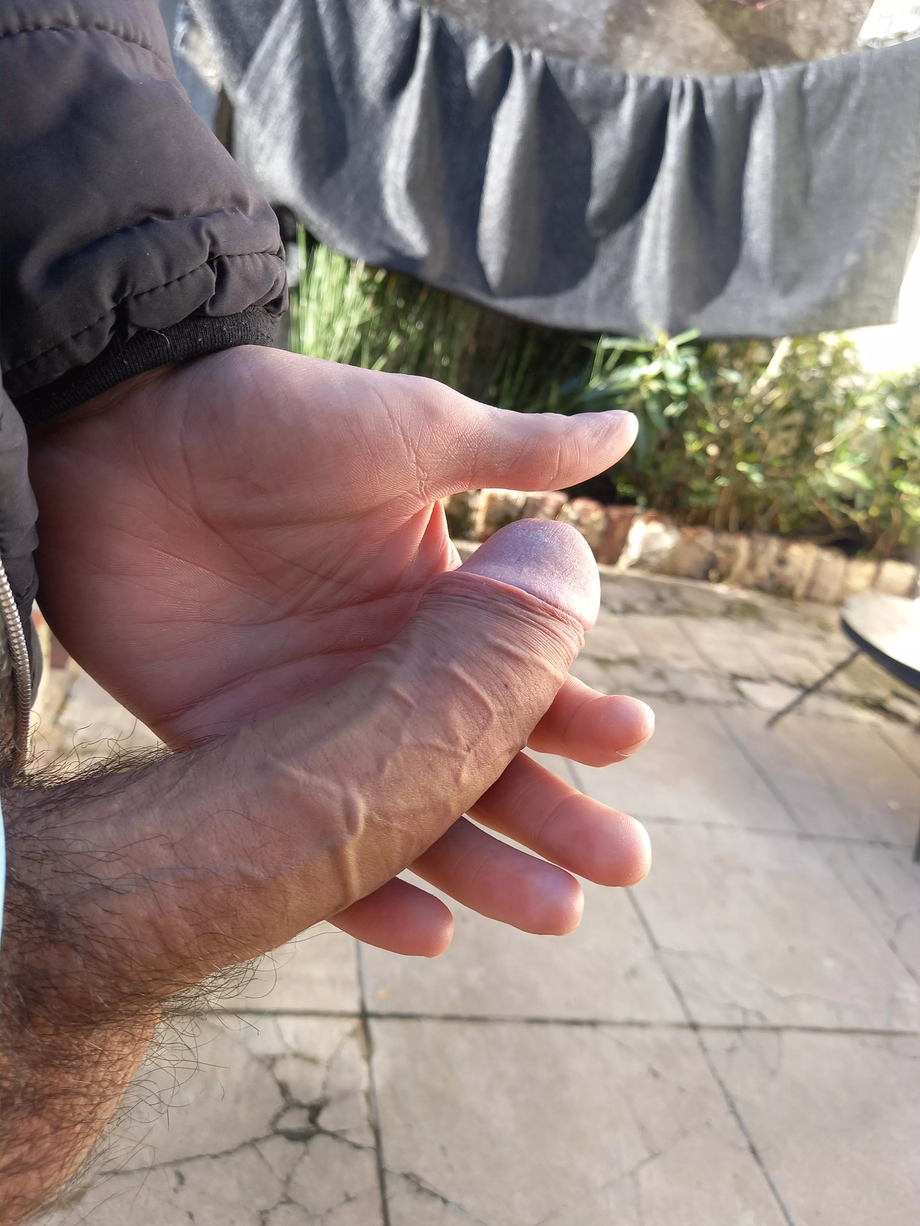 Come jerk me off 🥵🔥