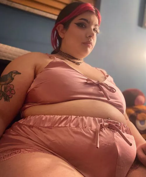 Come sit in bed with me 🥺