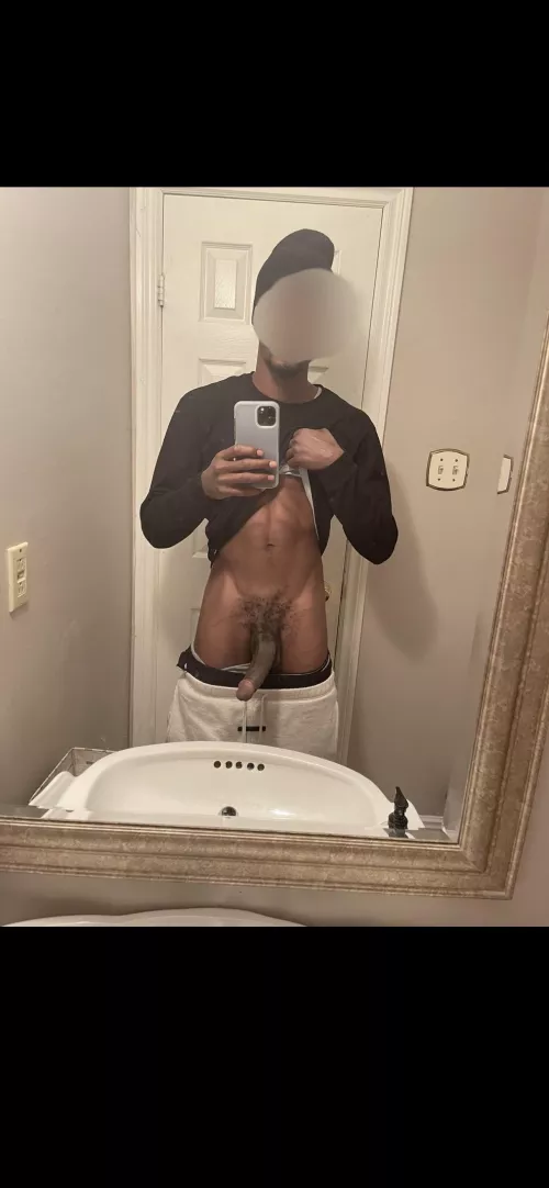 Come so I can put this dick in your guts