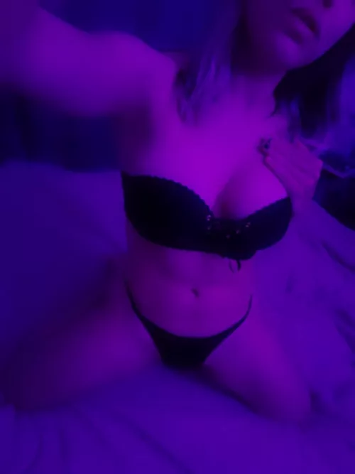 come to bed, darling [f]