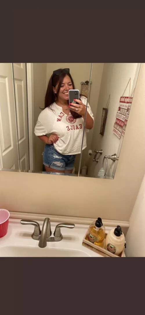 Come to your dom mama. Paypigs ONLY.