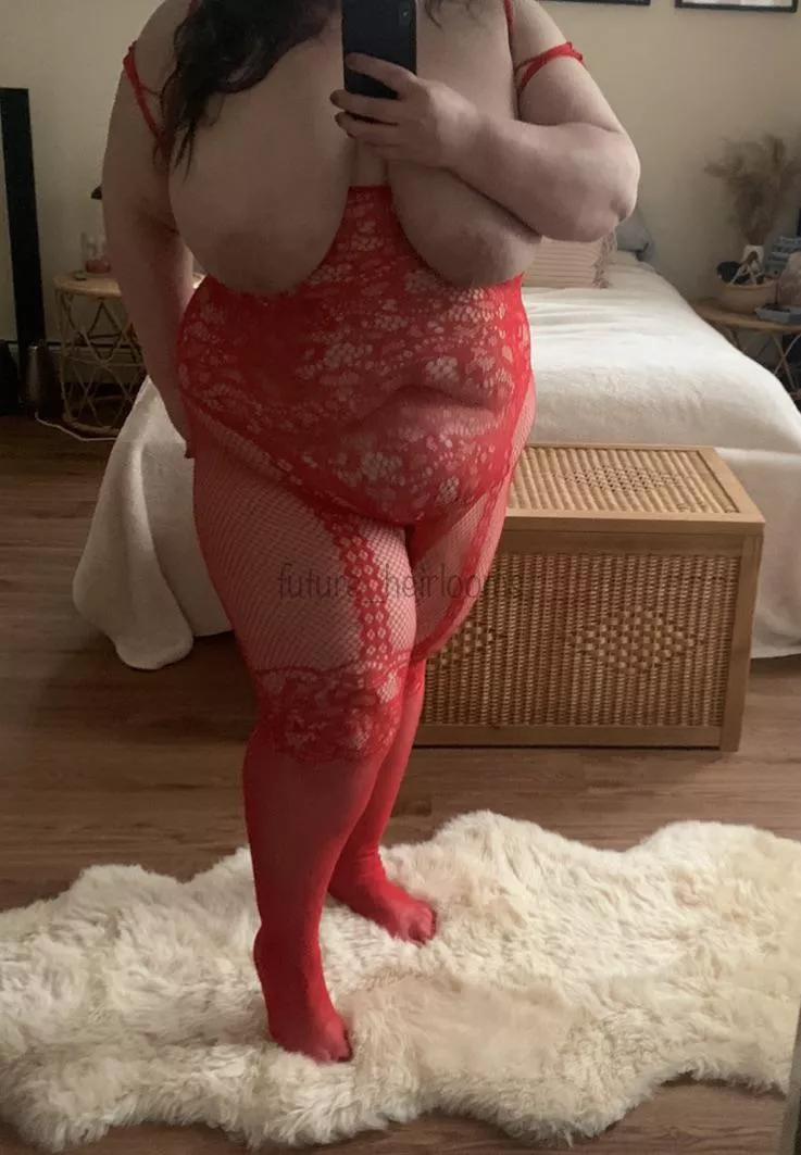 Come tuck me in? 😌💋