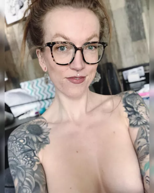 Craving internet attention today, come at me 😋☀️