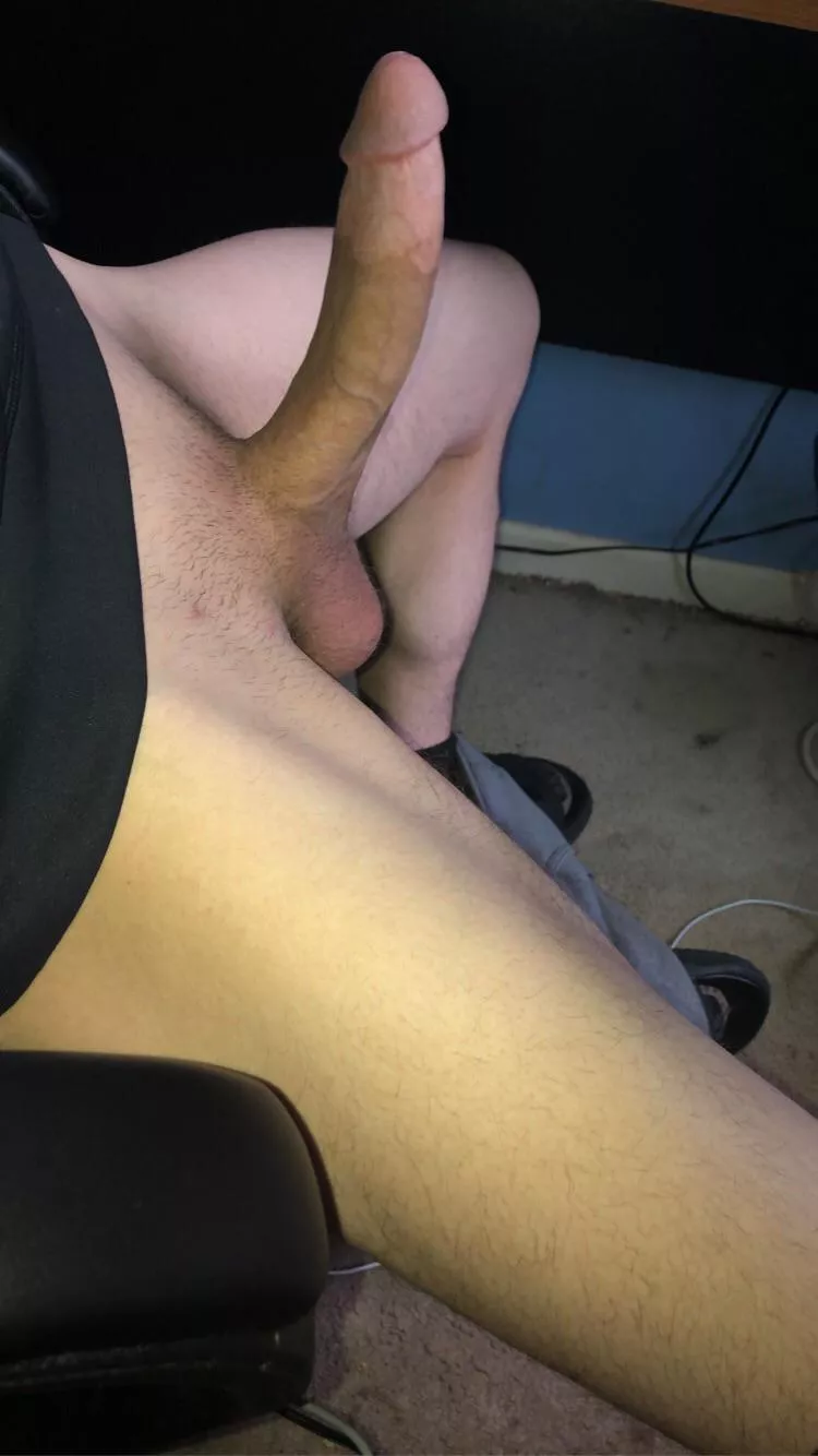 Craving some head 😮‍💨