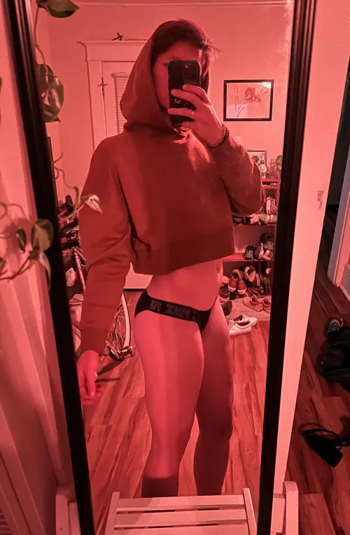 Cropped hair cropped sweatshirt cropped eryythang ✨