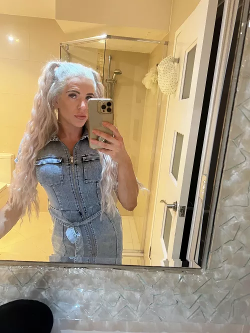 Cum join the fun on my page🔗. PPV available in messages if requested with some 🐱