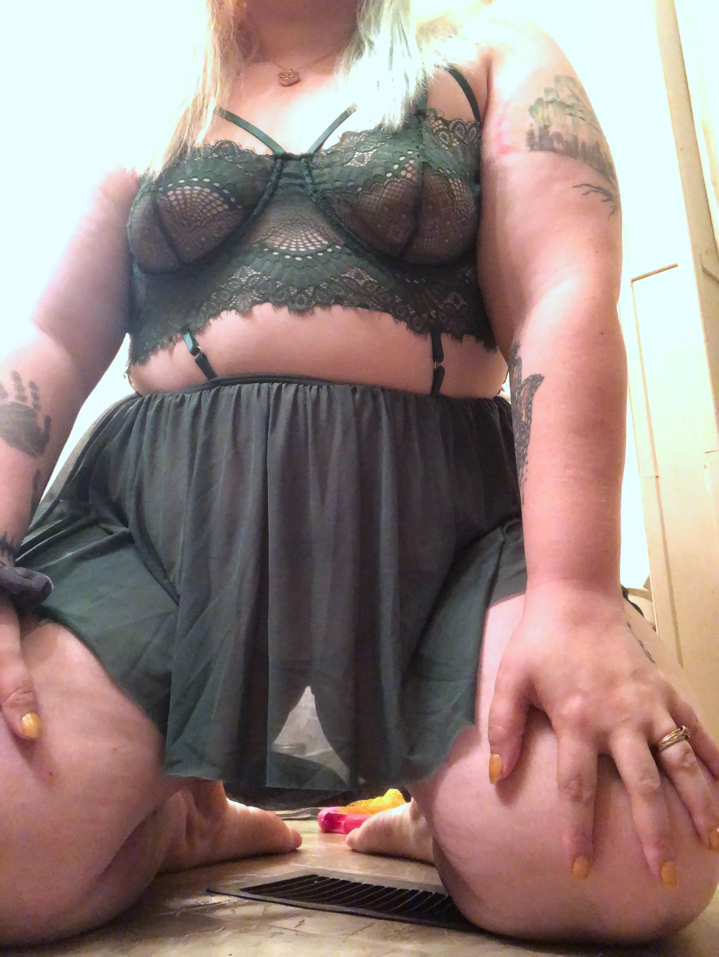 Cum play with me 💦💦