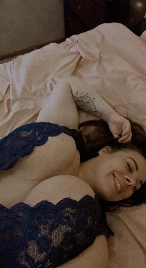 cum see all of me? only $5 for you babes ๐ฅต