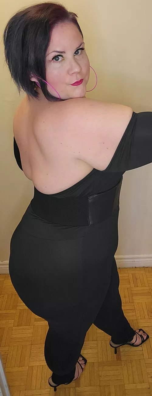 Cum see what this Horny Big Booty BBW MILF does in her spare time π₯ OnlyFans $6.69 for 1.1K+ posts! Squirting π¦, Toys, Anal, Lingerie, FinDomme, Sexting+ Subscribe and show me your cock! β¬οΈ Also, SC Premium: ofelia_freak