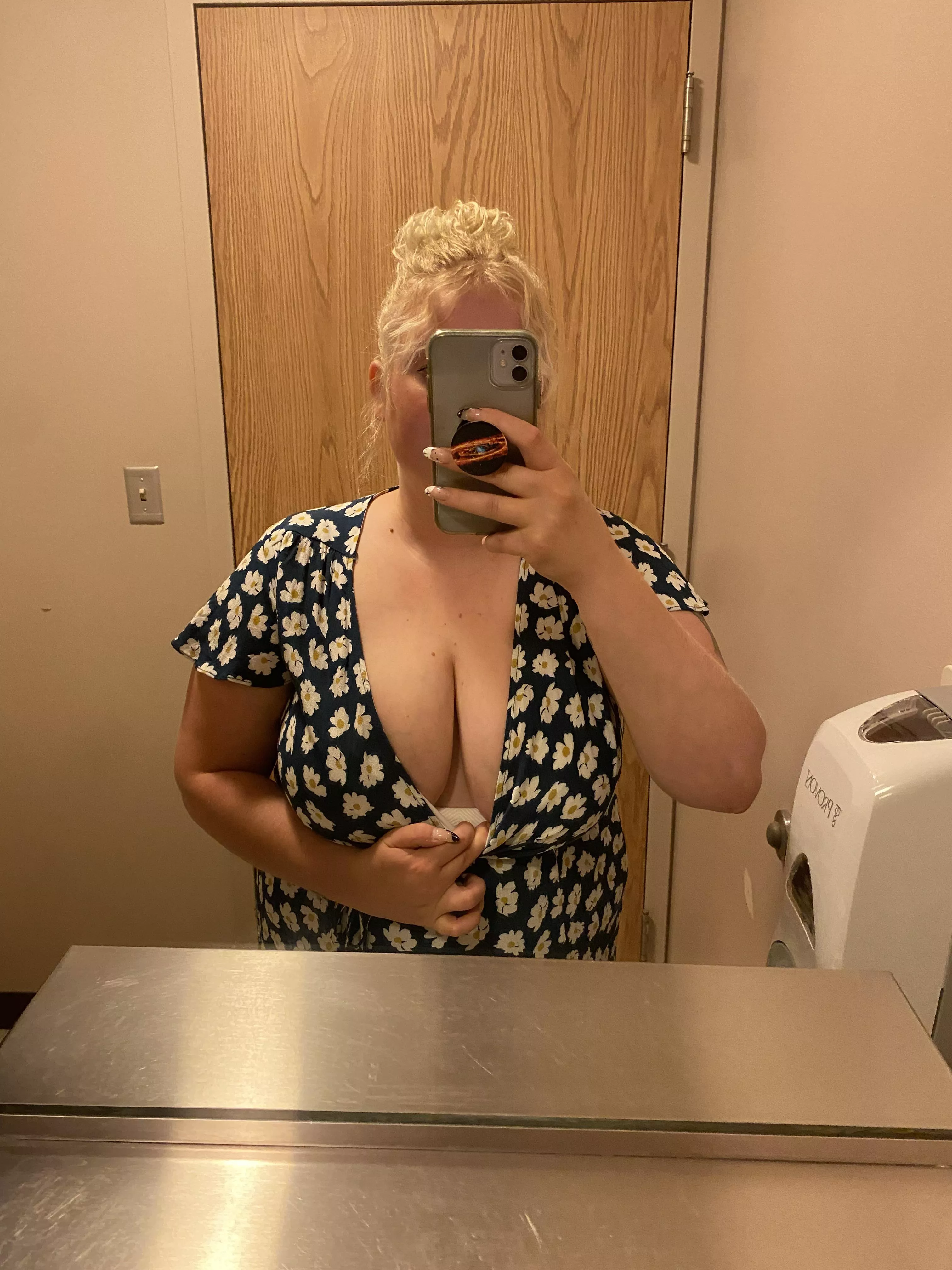 Cum see what’s underneath 35% off 5.99. Ready to play link down below Cum see what’s underneath 35% off 5.99. Ready to play link down below