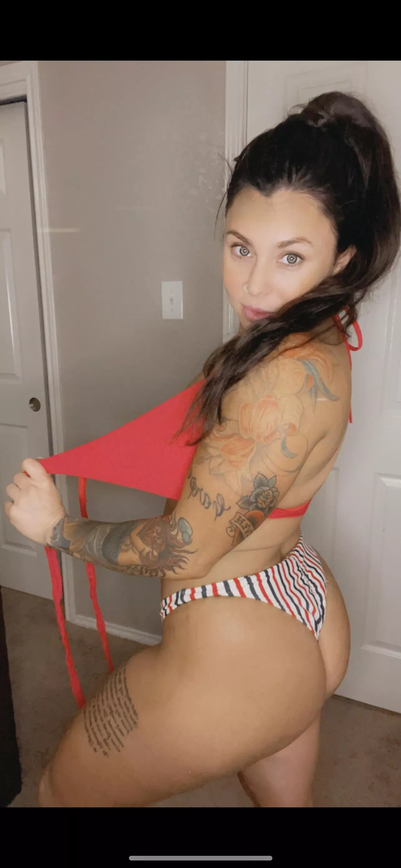 Cum sub to me on onlyfans 💦🤤 top 7 in my first week 💋💋