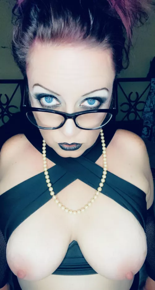 Cum to me… 40 year old milf here