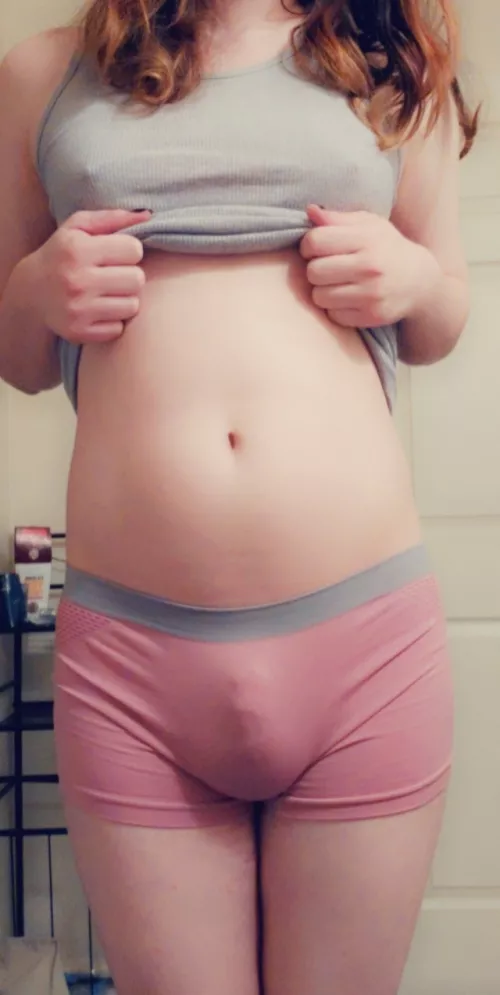 cursed with the need to be bred. blessed with the inability to get pregnant