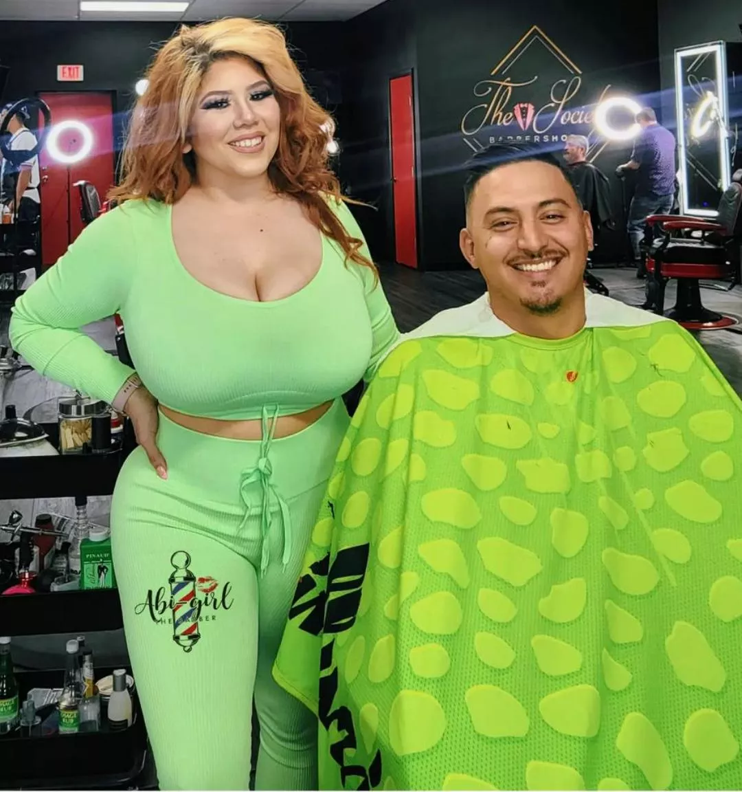 customers are always smiling at this barbershop 👀 I wonder why?