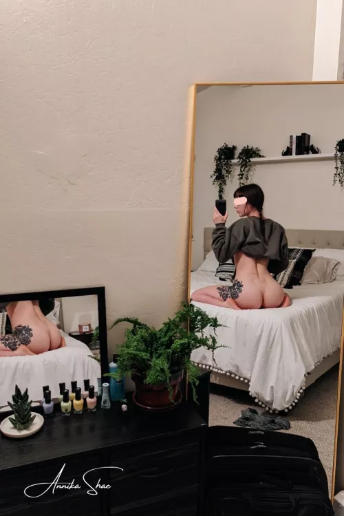 Cute little butt looking for someone to ride ๐ค