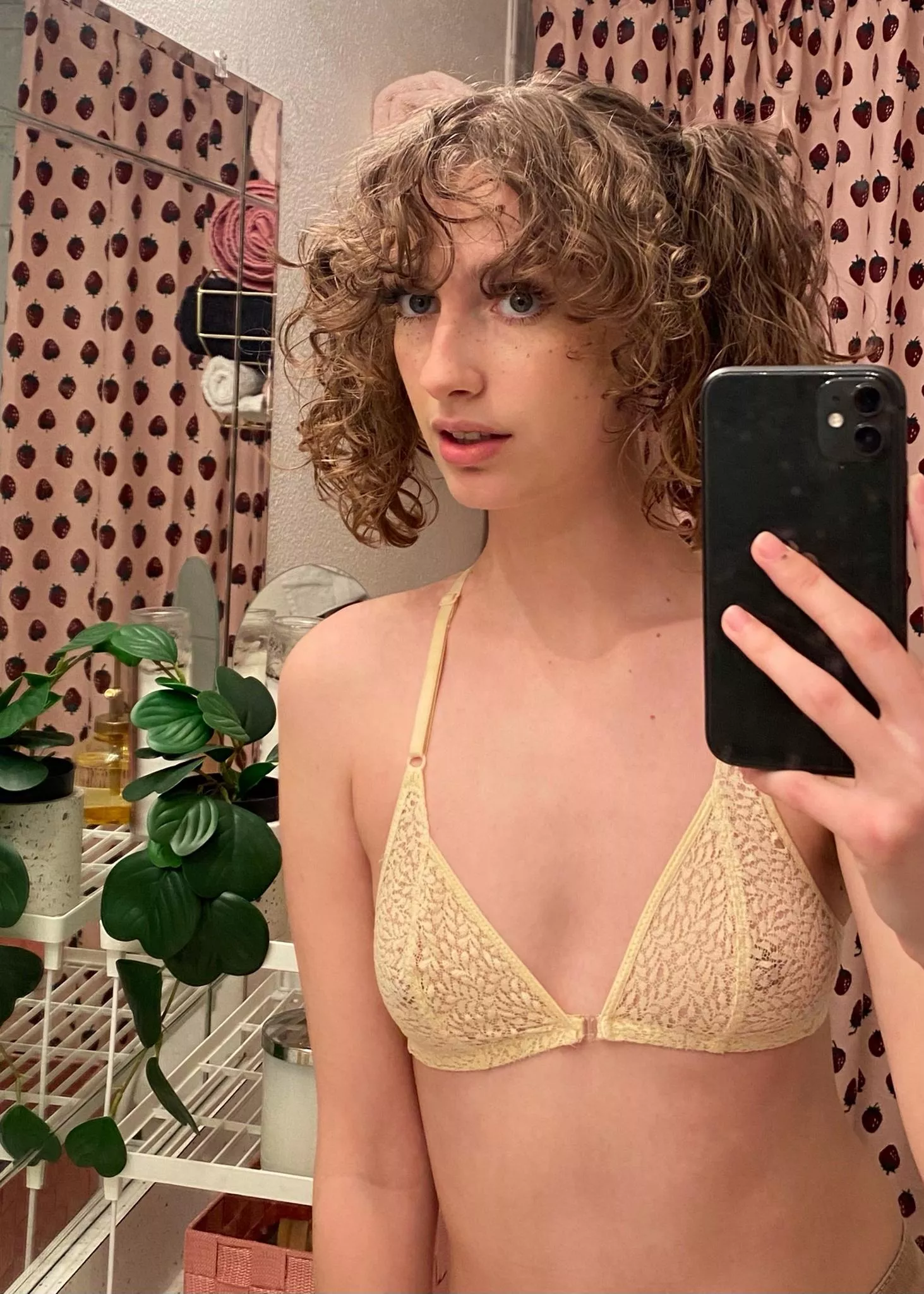 cutie with pale tits