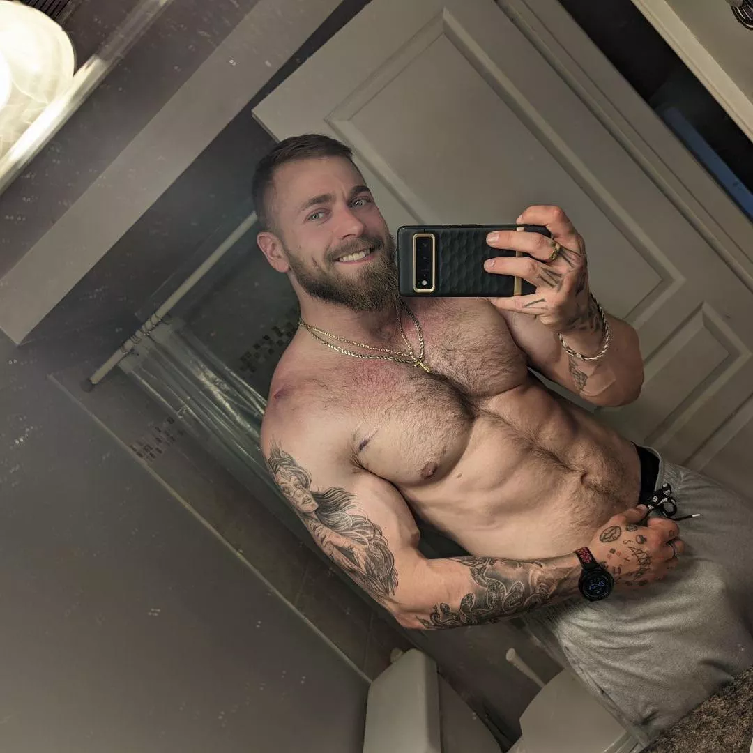 Daddy can still dominate even with my injury