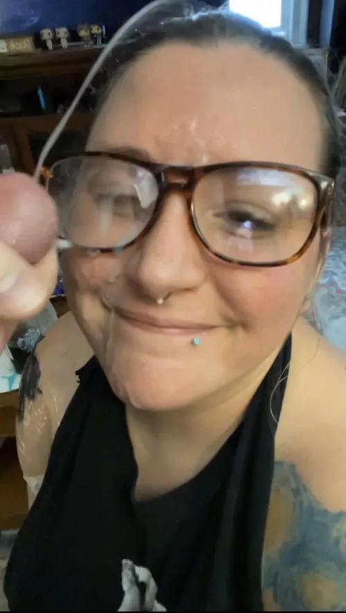 Daddy unloading on my face[OC]