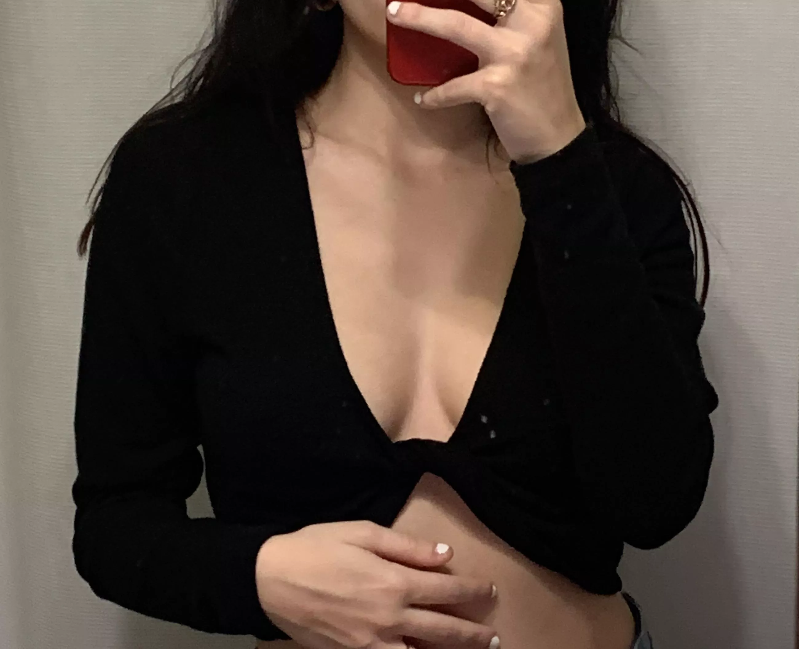 Daisy 🌼 23 yo. New to OF and Reddit so subscribe and follow! 👣 🖤