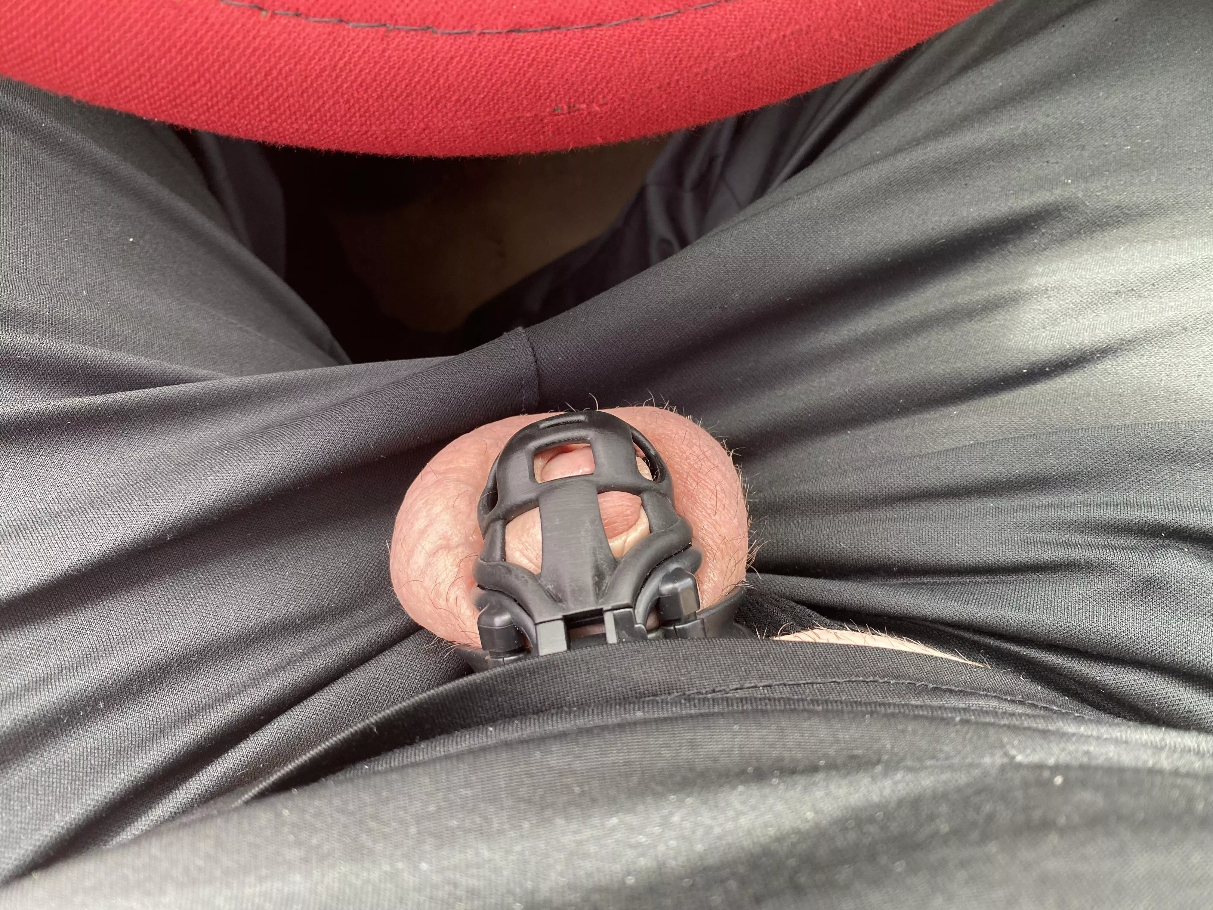 Day 6, had to increase the ring size, the one I had on was starting to pinch now feels like I could go for a few years.