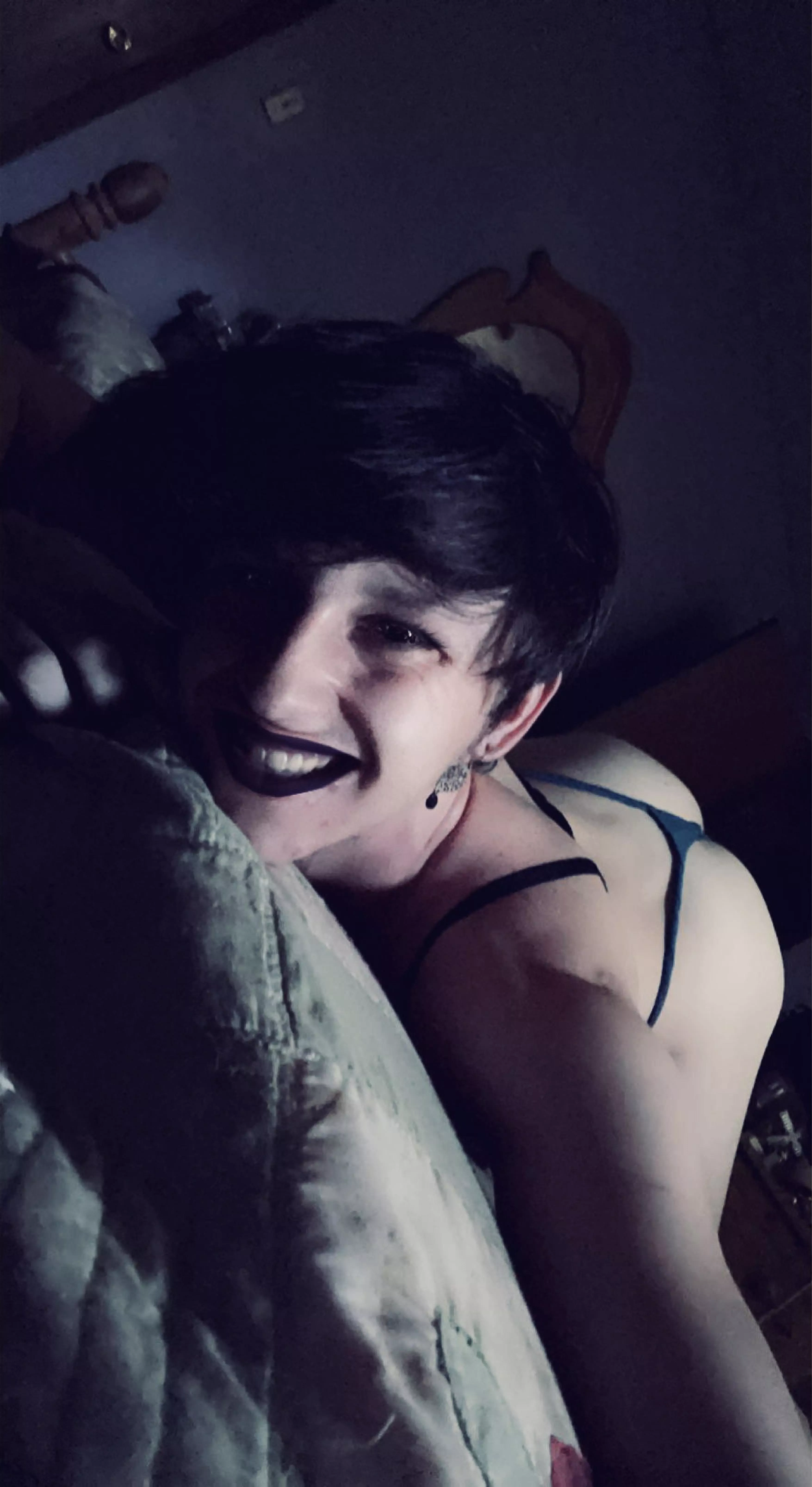 Degrade me pretty please