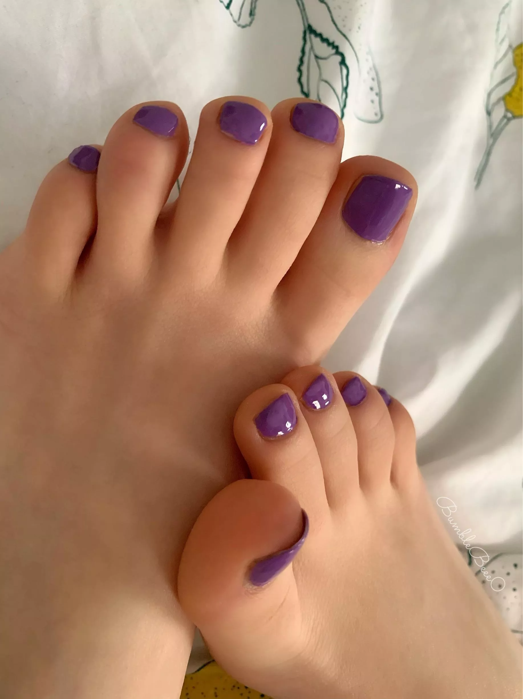 Describe them in one word 🤔