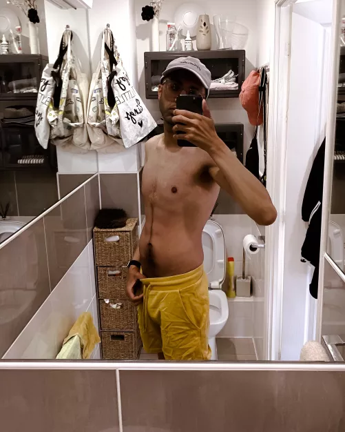 Did the whole sunbathing thing. Maybe a touch bit red 🫠